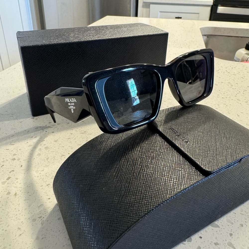 Prada Black Women's Sunglasses - Picture 2 of 16